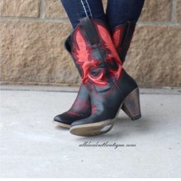 Very Volatile Rio Grande Cowgirl Boots Black/Red - Picture 5 of 7